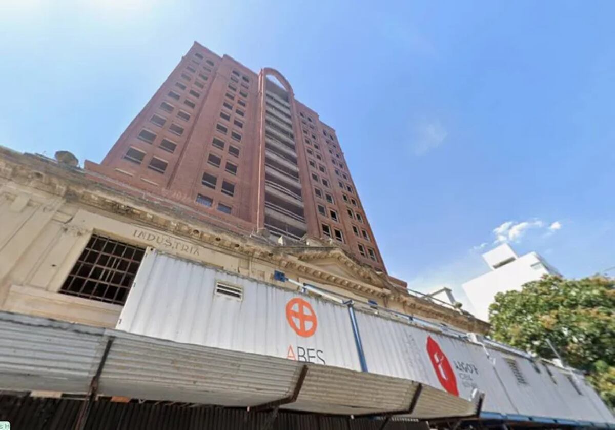 Una de las obras paralizadas por ABES. (Gentileza El Editor Platense)