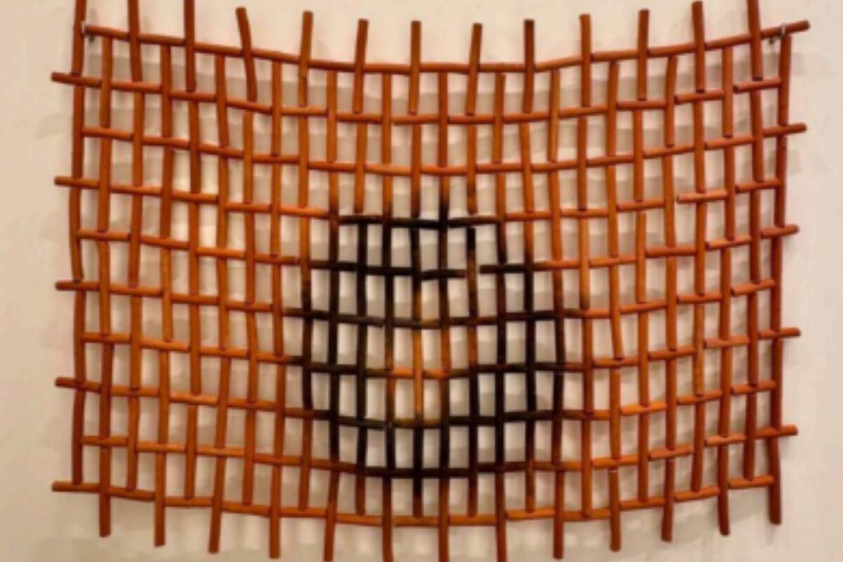 Coraza bandera, de la serie Terracota (2025) de Luciano Giménez (Galería COTT).