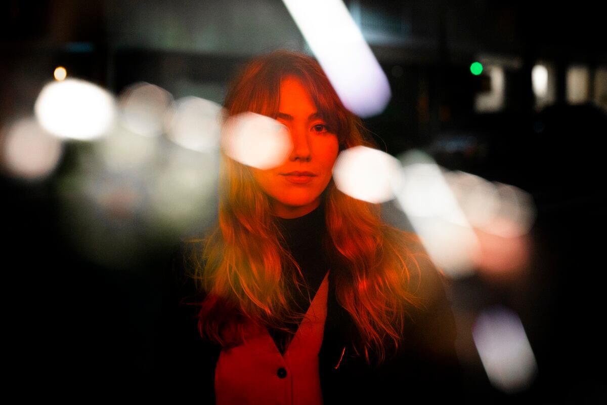 En "Películas perdidas", Delfina Campos abrió su intimidad compositiva y se conectó con otros creadores, incluidos los cordobeses Hipnótica. (Prensa Rock City).