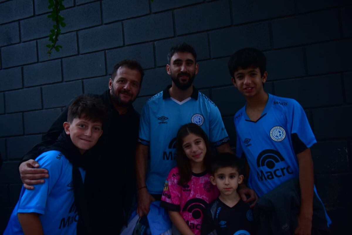 Belgrano y Racing se enfrentaron por las semifinales de la Copa Córdoba en el estadio Gigante de Alberdi. (Javier Ferreryra / La Voz)