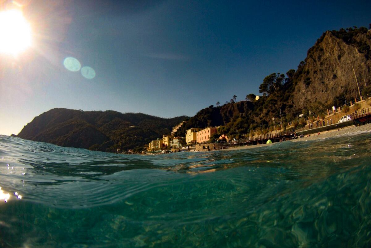 Mar adentro. Este color del agua y esta vista, desde Monterroso. (Foto: Milagros Martínez)