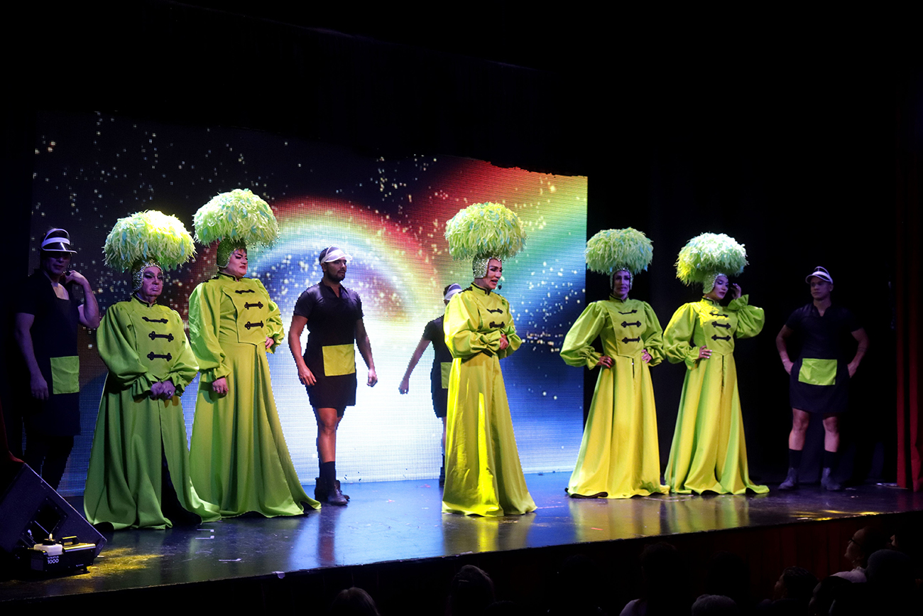 Teatro en Carlos Paz: las obras suman chances de aumentar público en los días en que los balnearios atraen menos. (La Voz)