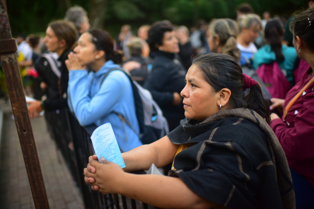 Una multitud marchó a la Virgen de Lourdes en Alta Gracia. (Pedro Castillo / La Voz)