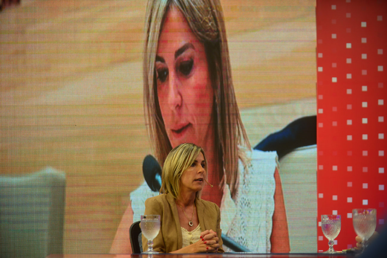 Alejandra Ferrero en el programa Voz y Voto. (Nicolás Bravo / La Voz)