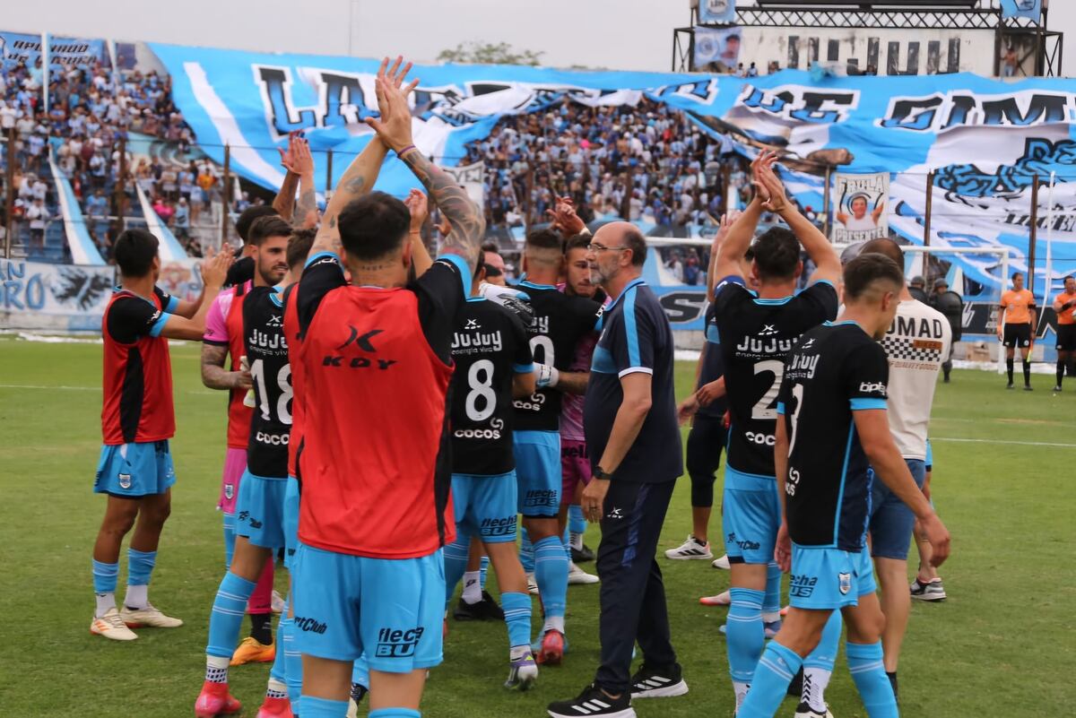 Gimnasia y Esgrima de Jujuy avanzó a la segunda fase del Reducido y mantiene viva la ilusión del ascenso.