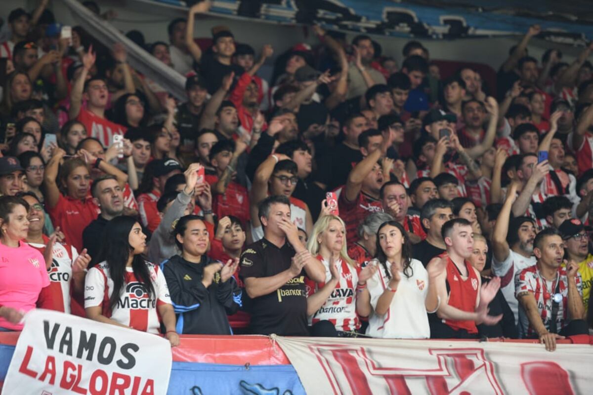 Final Instituto-Boca en el Sandrín (Javier Ferreyra)
