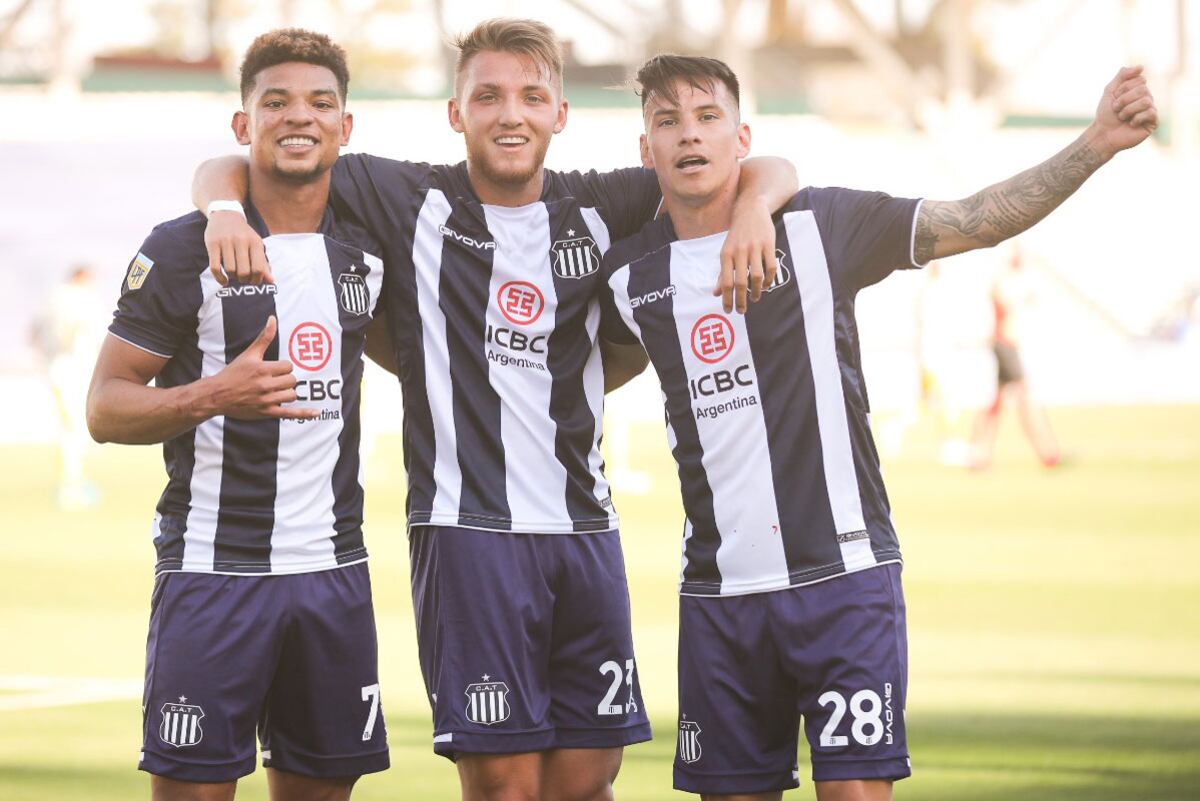 Diego Valoyes, Mateo Retegui y Carlos Auzqui, en su etapa como delanteros de Talleres. (Prensa Talleres)