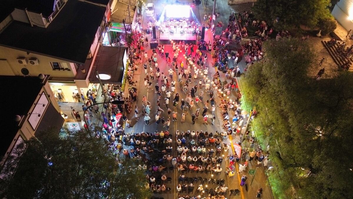 Evento en el centro de Río Ceballos. (Turismo Río Ceballos)