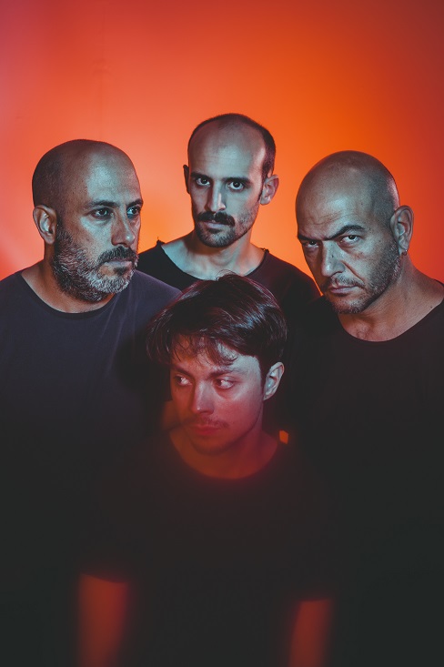Desde la izquierda: Obeid, Gazzo, Guerrero y Favaro (abajo). La formación con la que Tomates Asesinos busca crecer fuera de Argentina. (Gentileza Cande Pérez).