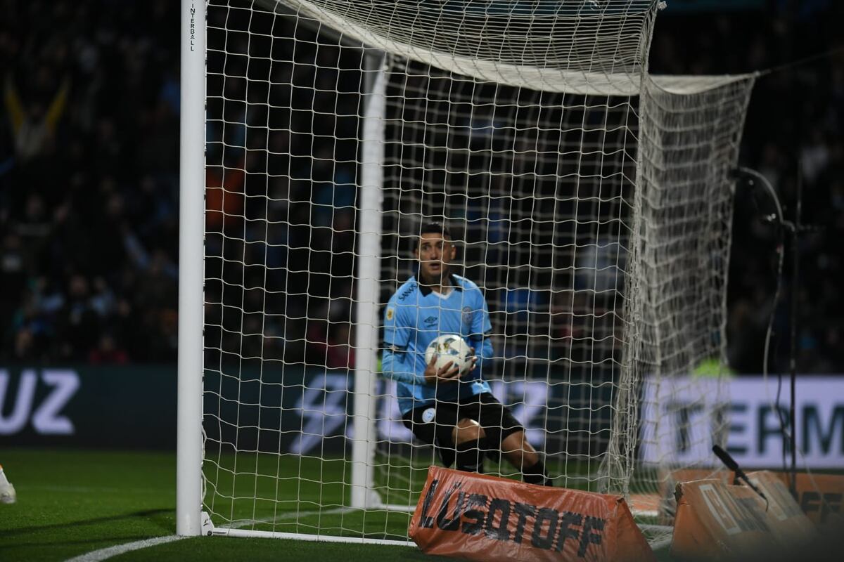 Belgrano empató 1-1 con Unión en el Gigante de Alberdi por la Liga Profesional. (Facundo Luque / La Voz)