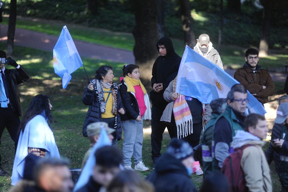 Desfile del 9 de Julio encabezado por el presidente Javier Milei. (Federico López Claro)