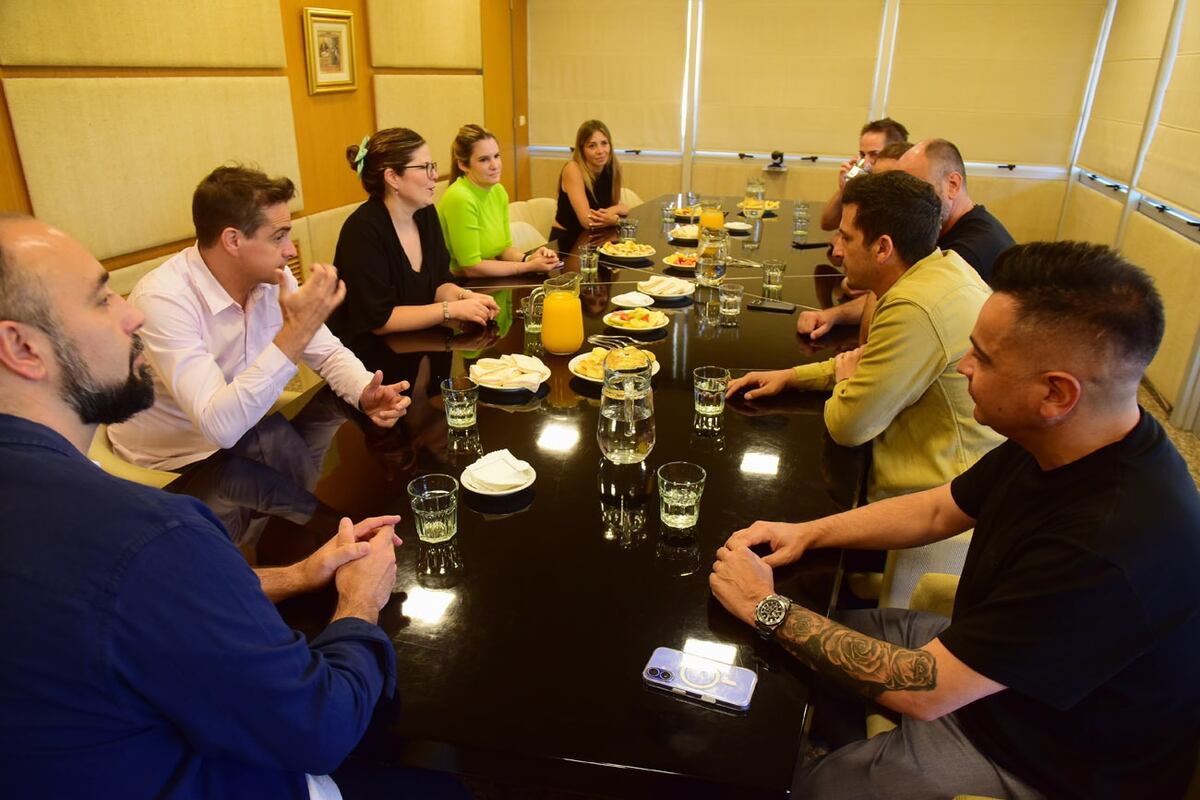 Reunión de Club La Voz con representantes de Belgrano, Instituto y Talleres en la sede integral de La Voz del Interior. (Nicolás Bravo / La Voz)