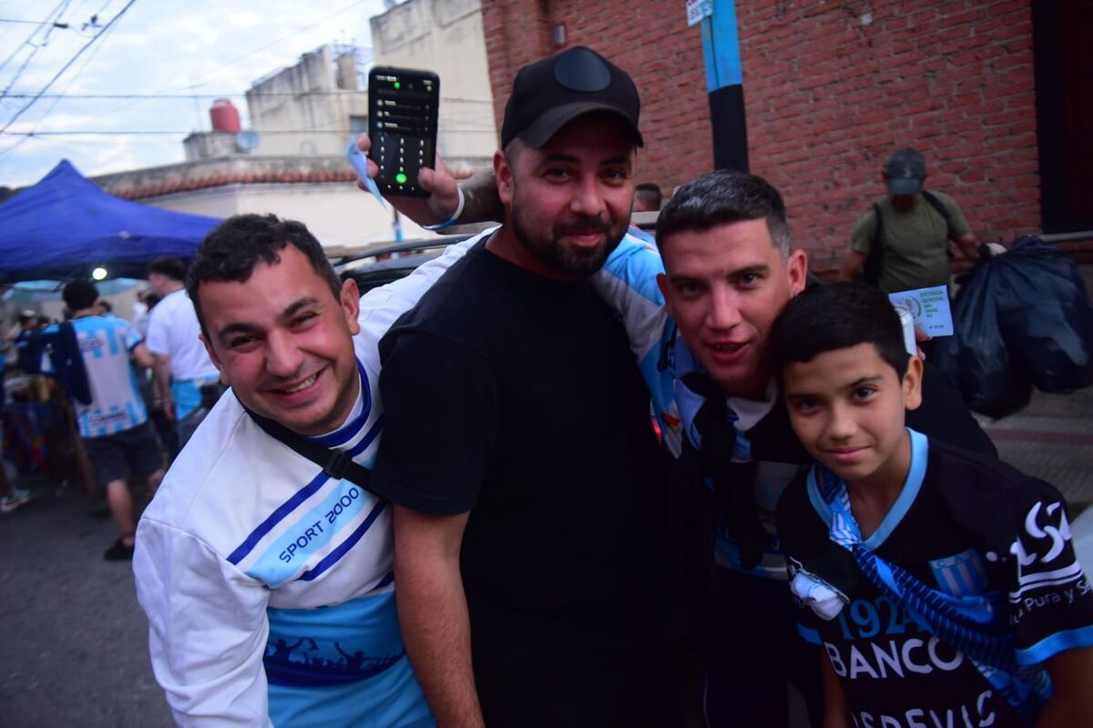 Belgrano y Racing se enfrentaron por las semifinales de la Copa Córdoba en el estadio Gigante de Alberdi. (Javier Ferreryra / La Voz)