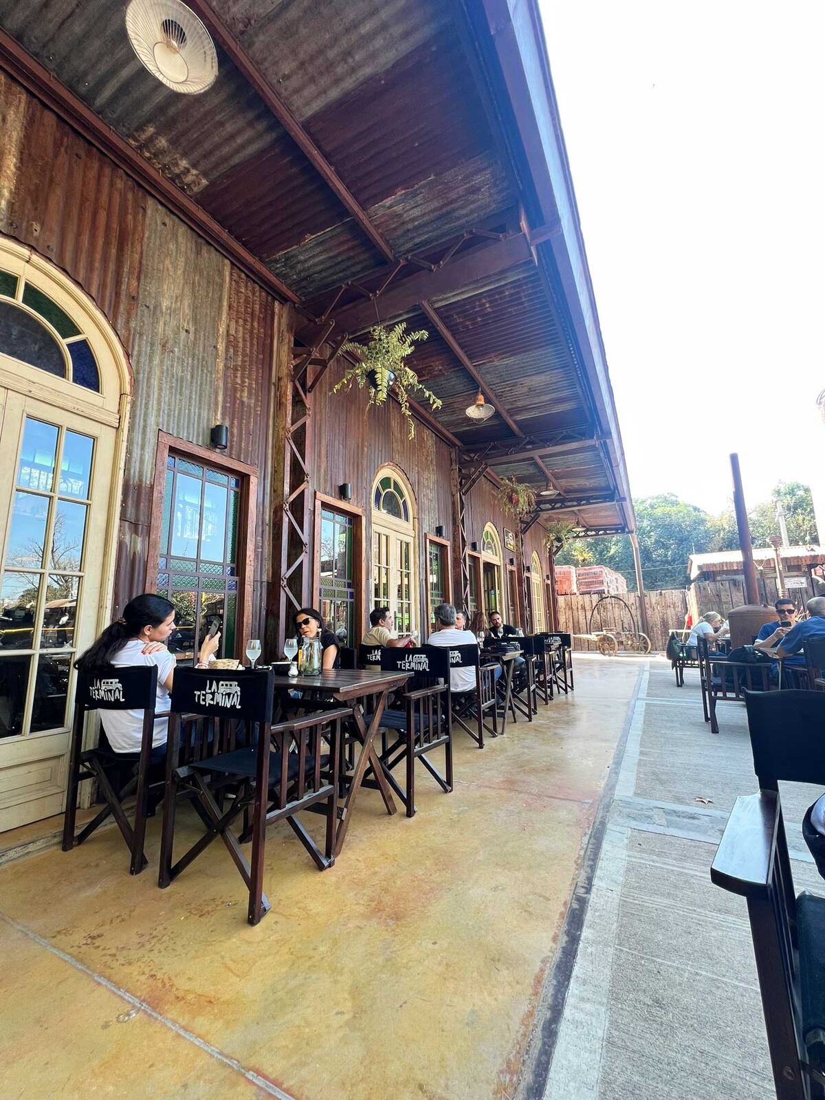 La Terminal Bodegón.