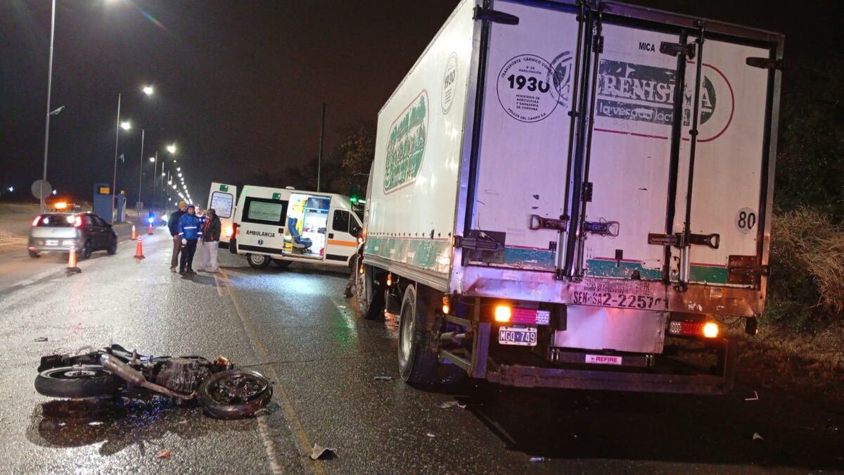 El choque en Variante Juárez Celman. (Policía)