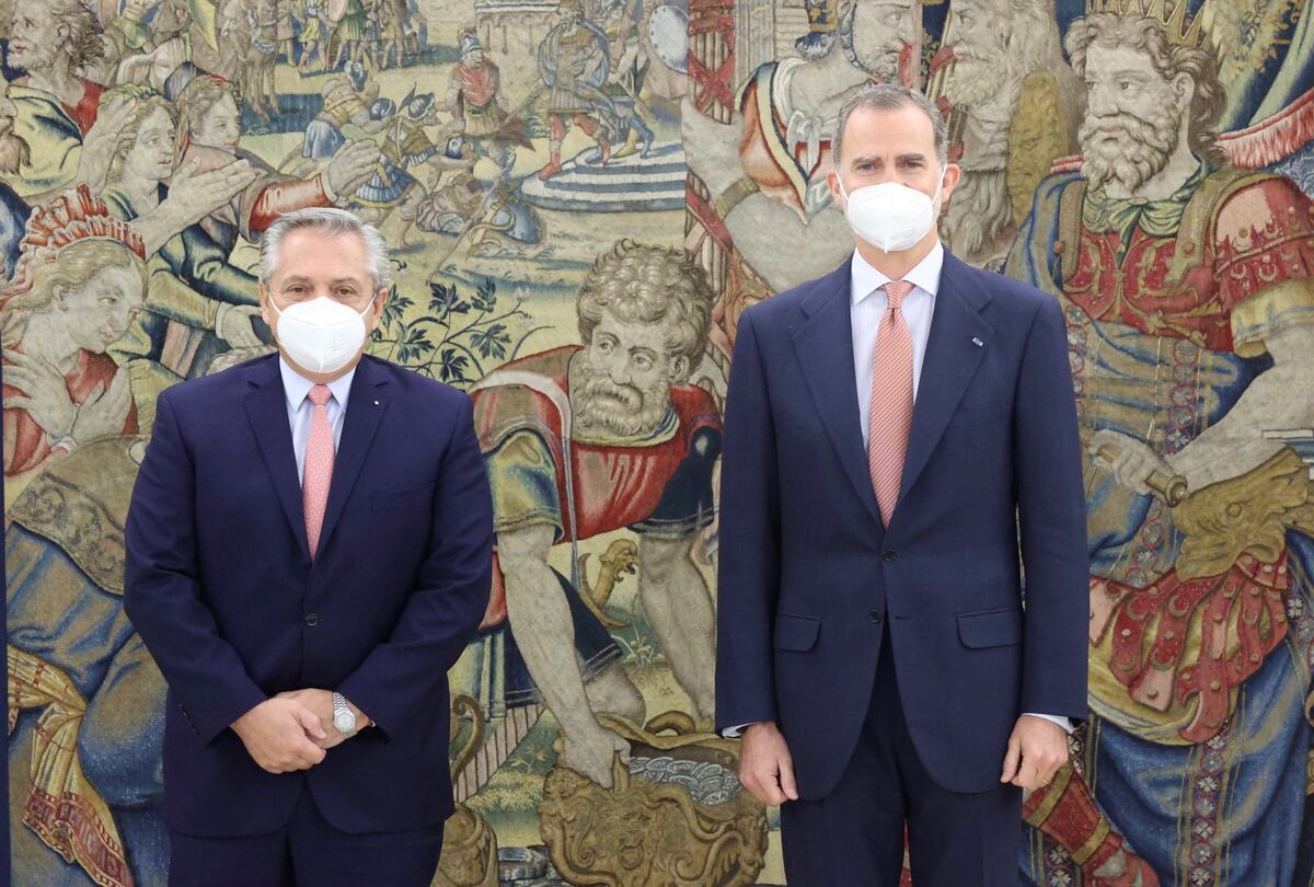 El presidente Alberto Fernández y el rey Felipe VI.