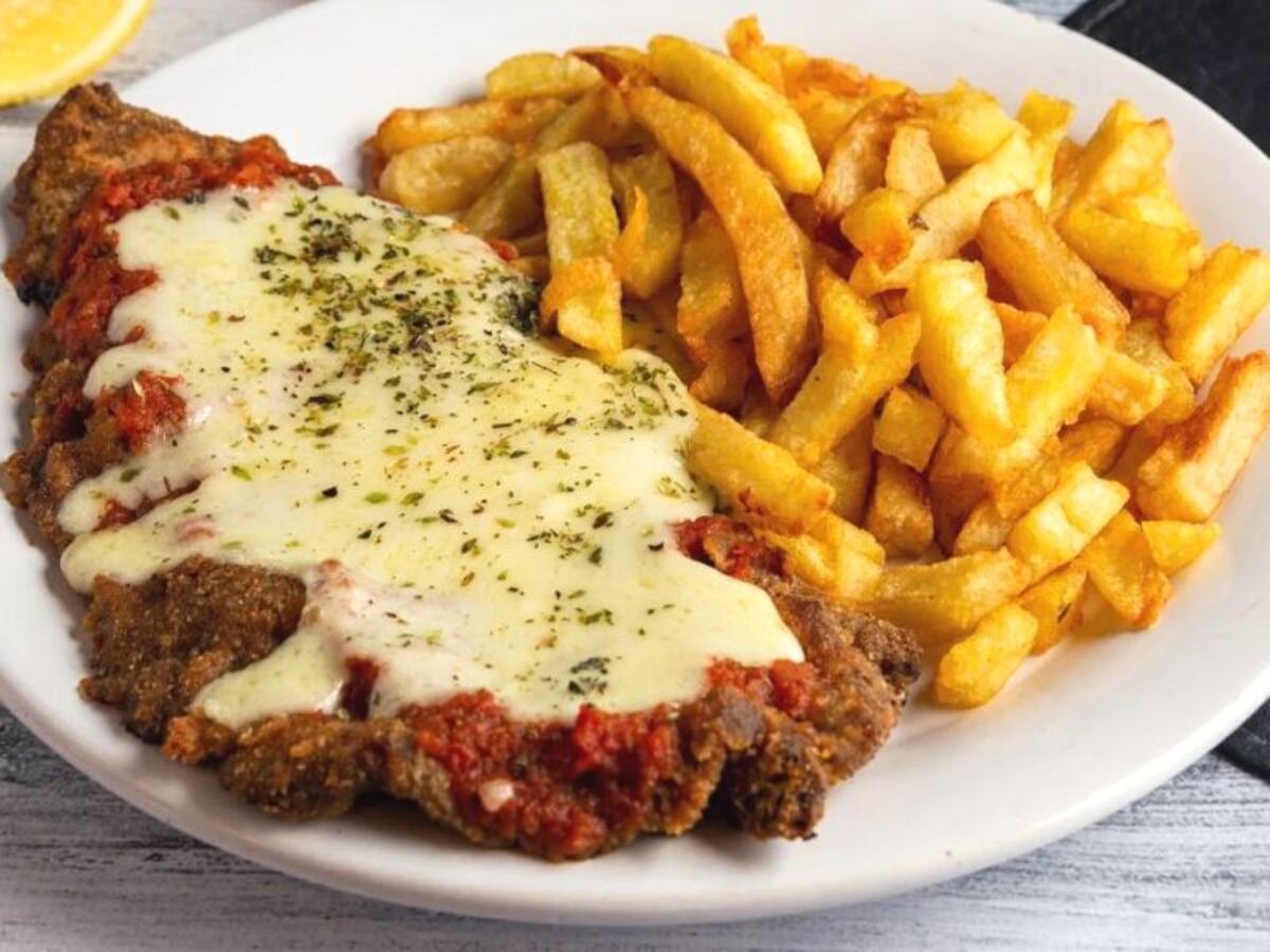 La milanesa napolitana fue seleccionada entre los mejores 10 platos del mundo.