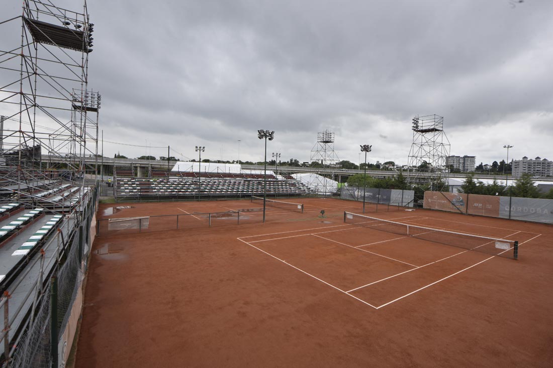 Canchas 1 y 2 del predio en el que desde el 29 de enero se jugará la cuarta edición del Córdoba Open. (Ramiro Pereyra / La Voz)