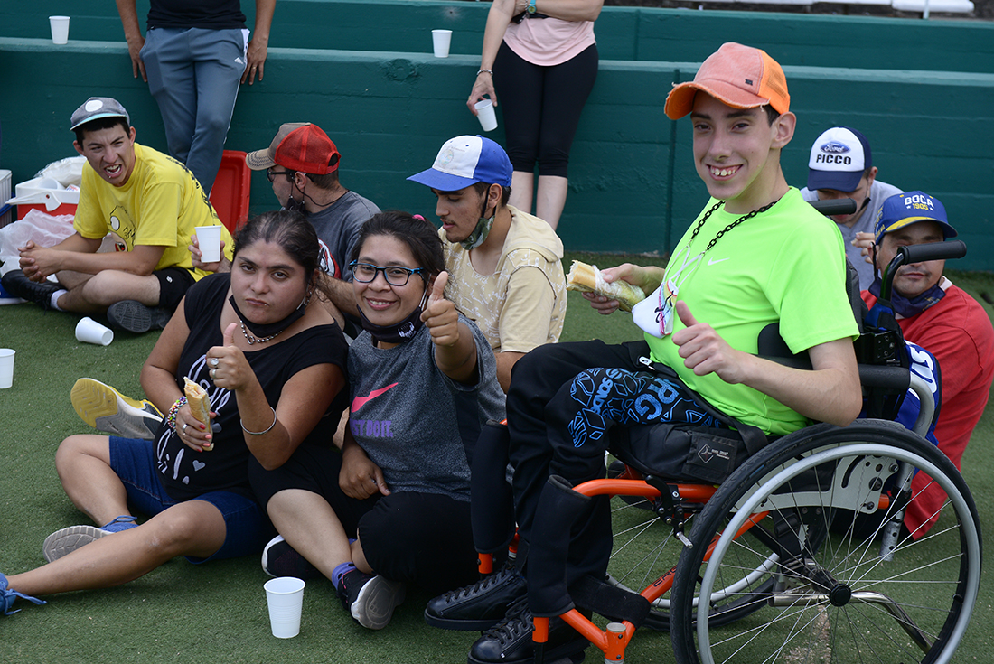 El deporte es el espacio para compartir y hacerse de amigos. (José Gabriel Hernández)