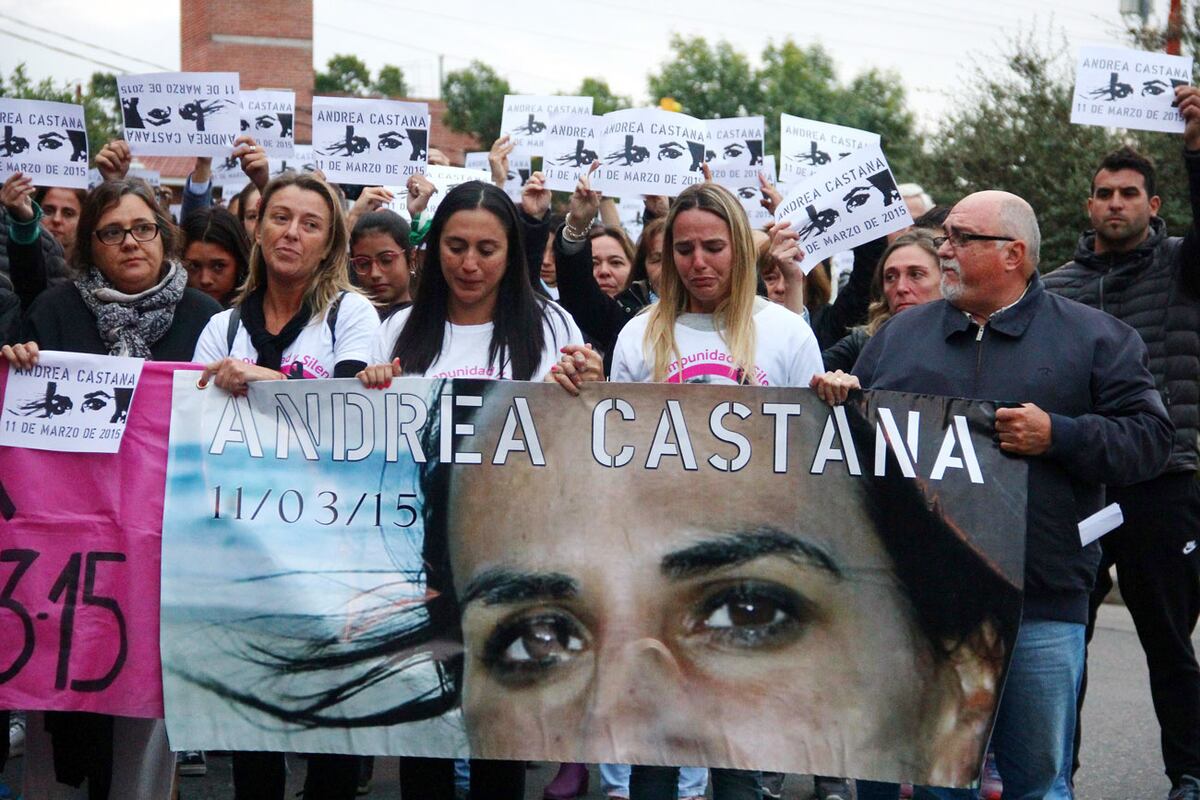 Marcha y acto en Carlos Paz por el 6ª aniversario del asesinato de Andrea Castana. (La Voz / Archivo)