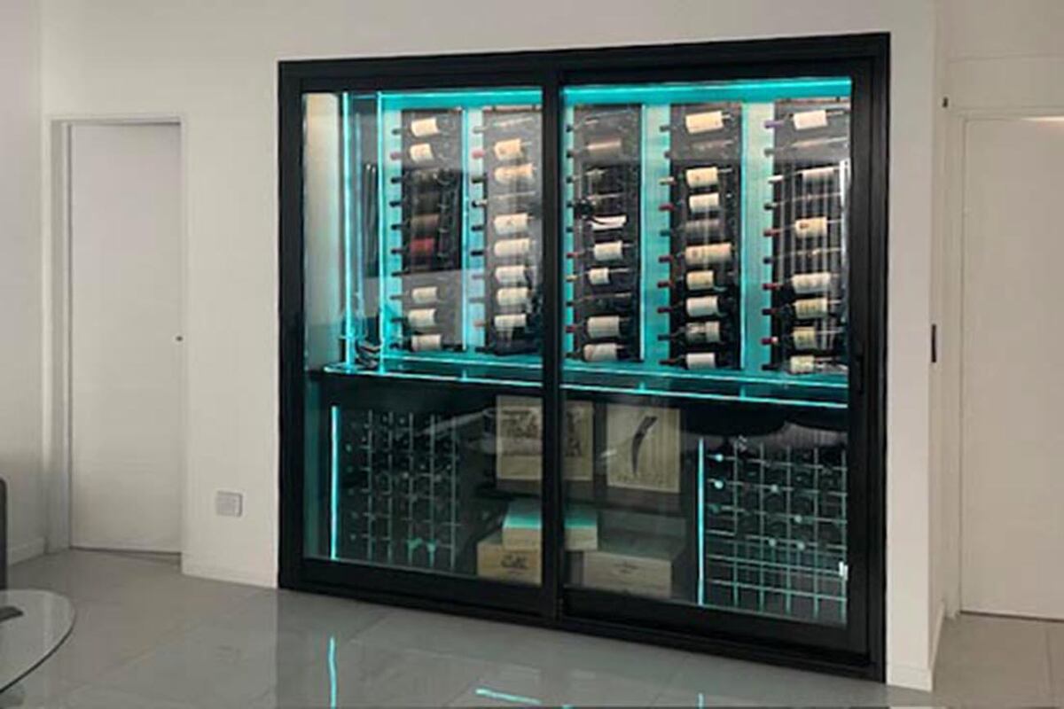 Los propietarios buscan conservar bien sus vinos y, a la vez, disfrutar del diseño y la experiencia.