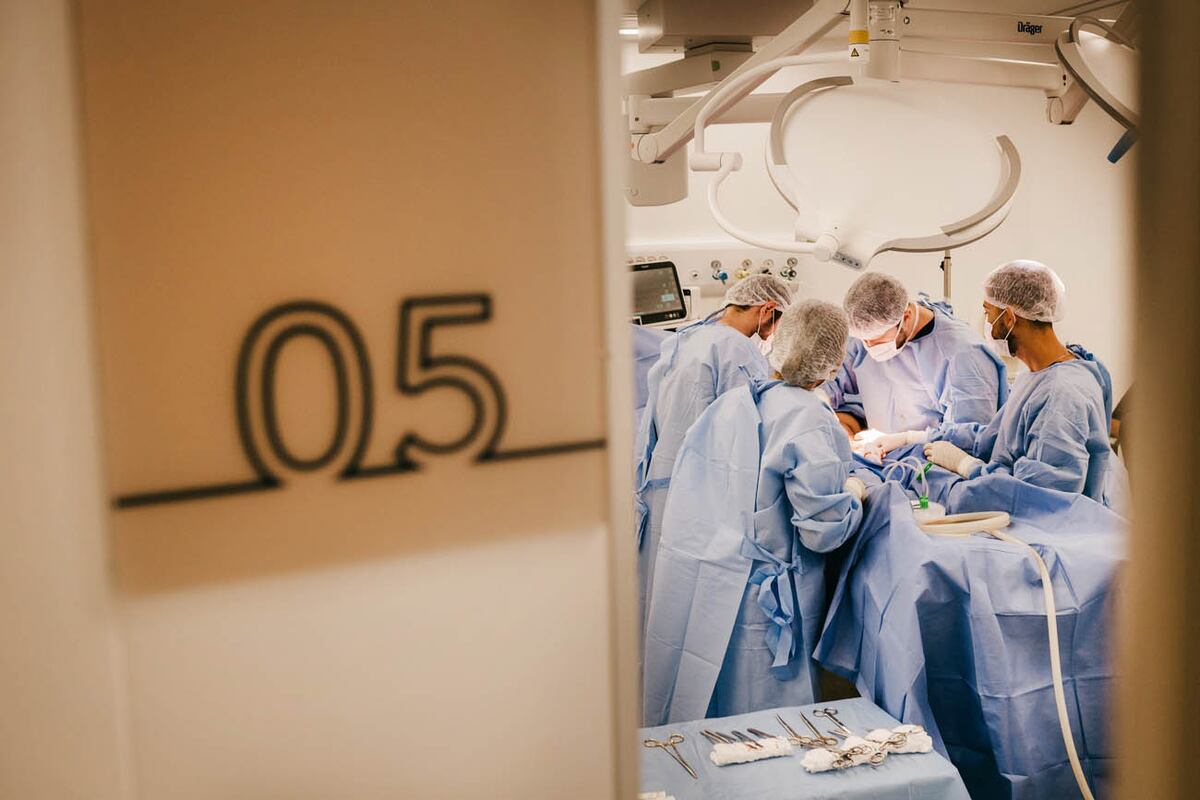 Equipo médico en quirófano. Foto: Pexels