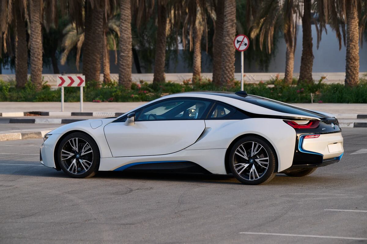 El BMW i8 que perteneció a Diego Armando Maradona y que se está subastando. (SBX Cars)