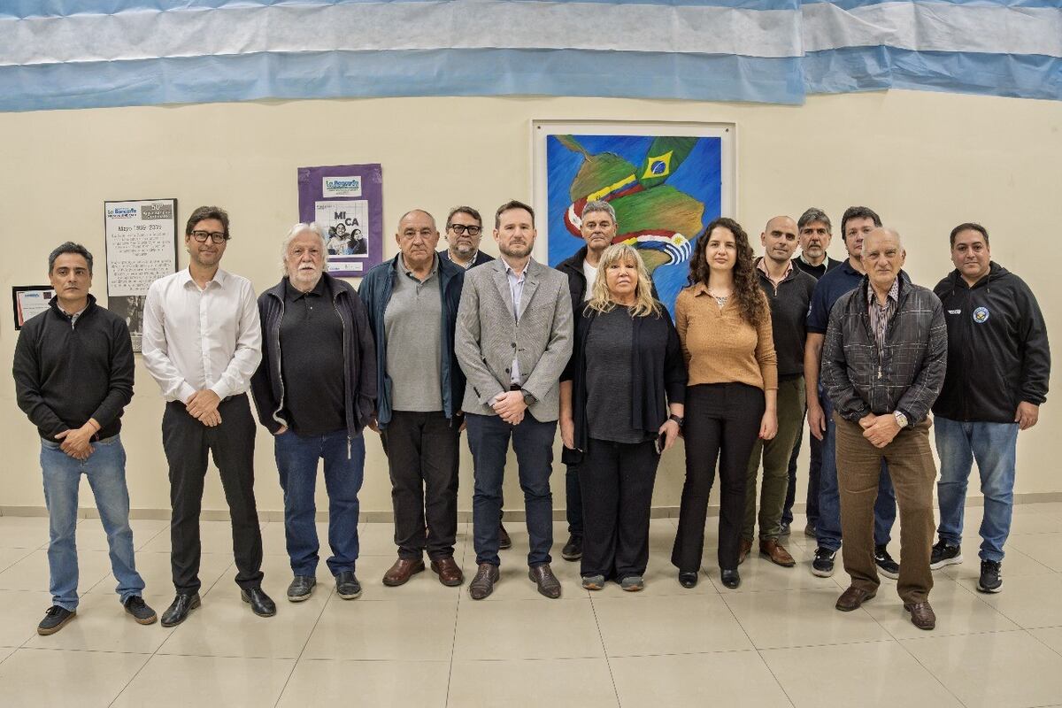 Resistencia. Los gremios de judiciales, Suoem, bancarios y Luz y Fuerza fueron los primeros en reunirse para reclamar por el rojo de la Caja de Jubilaciones.
