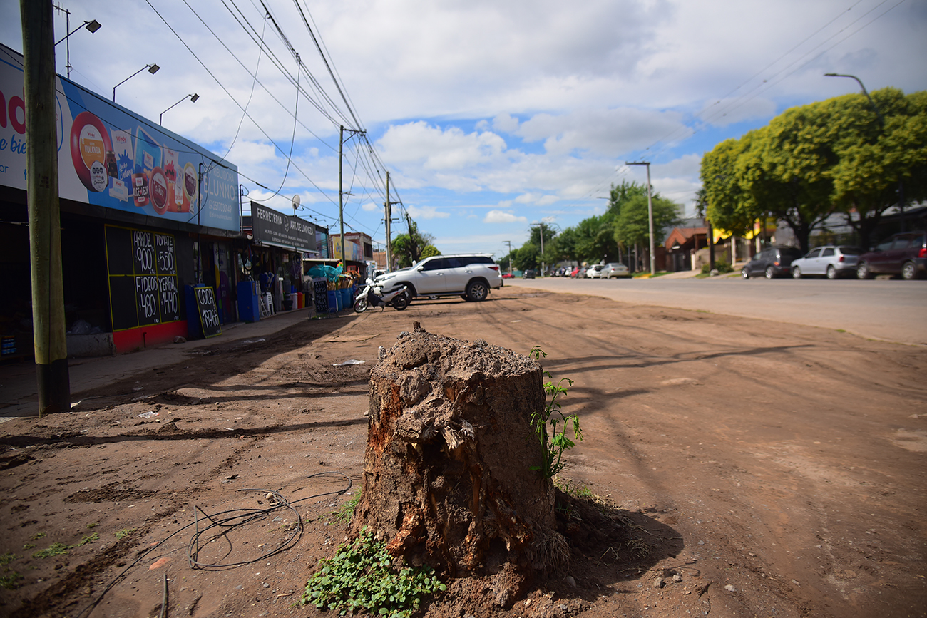 La obra prevé estacionamiento para comercios.
(Foto: Pedro Castillo / La Voz)