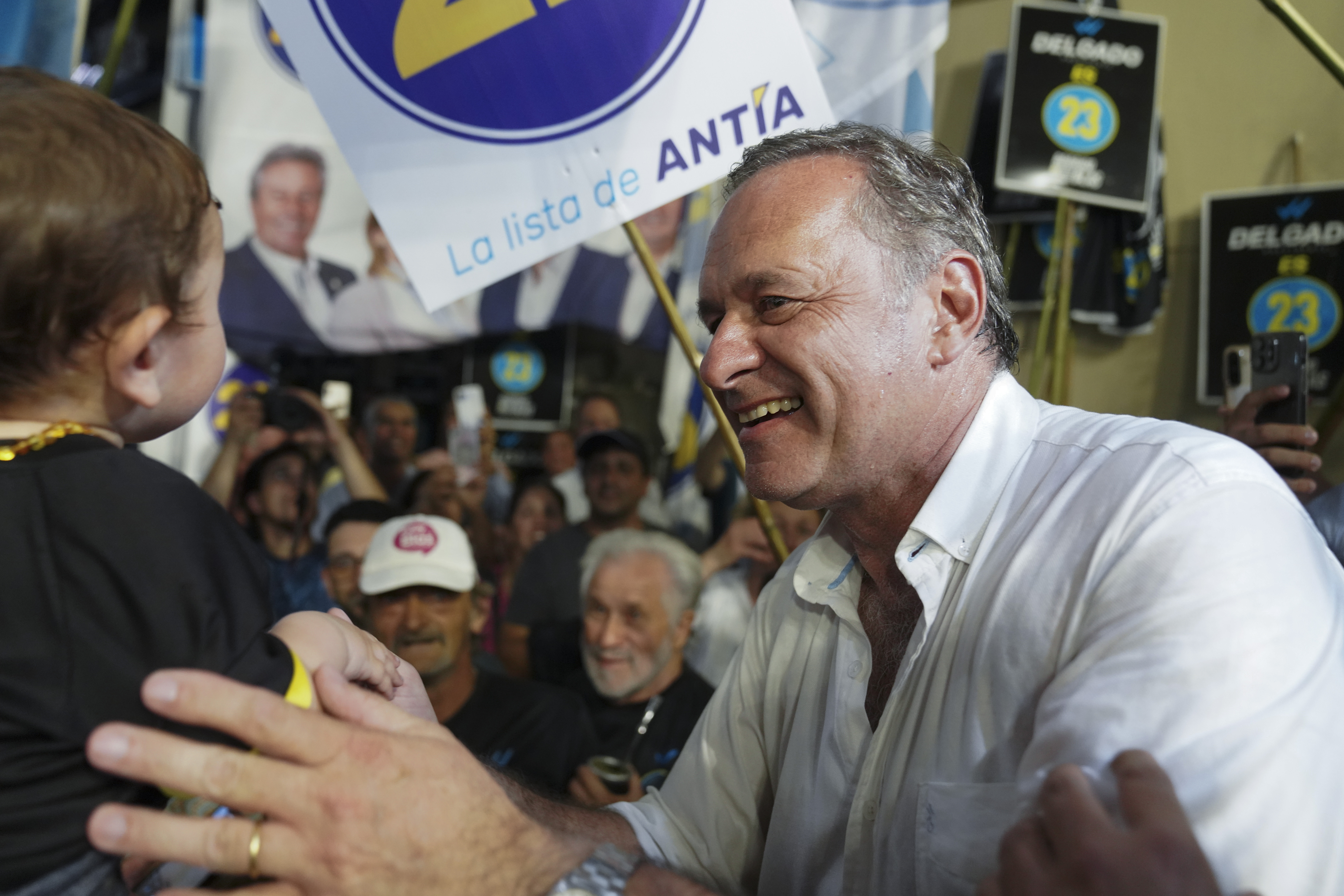 Álvaro Delgado, el candidato presidencial del gobernante Partido Nacional.