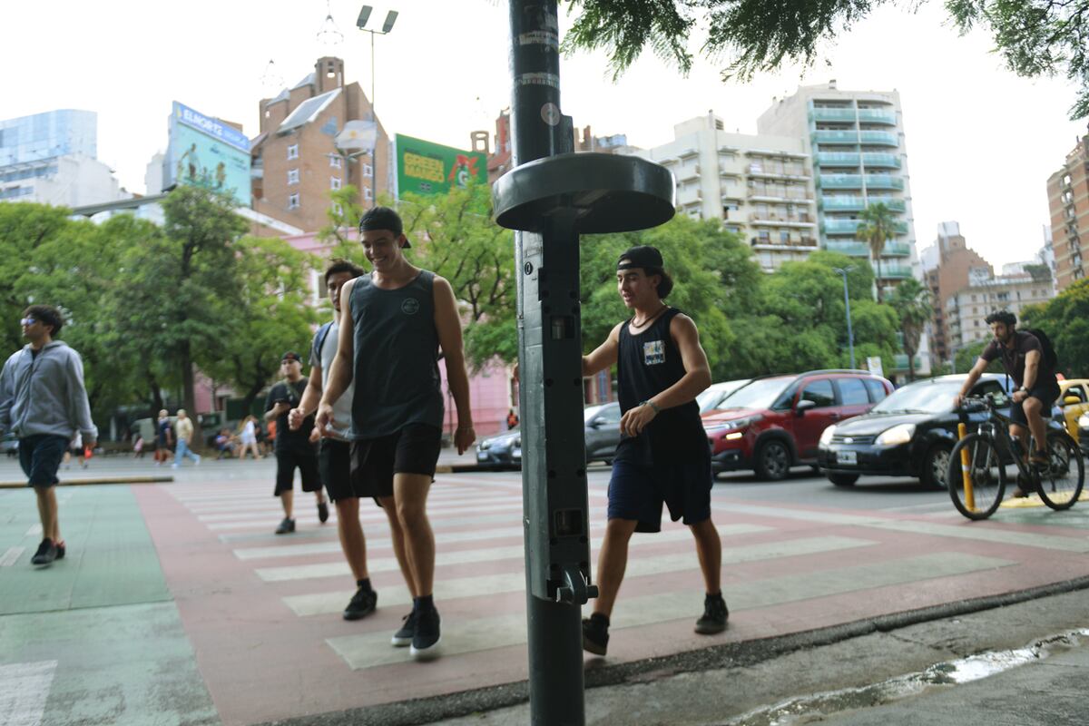 La sustitución de cestos papeleros es primordial para el correcto servicio de higiene urbana.