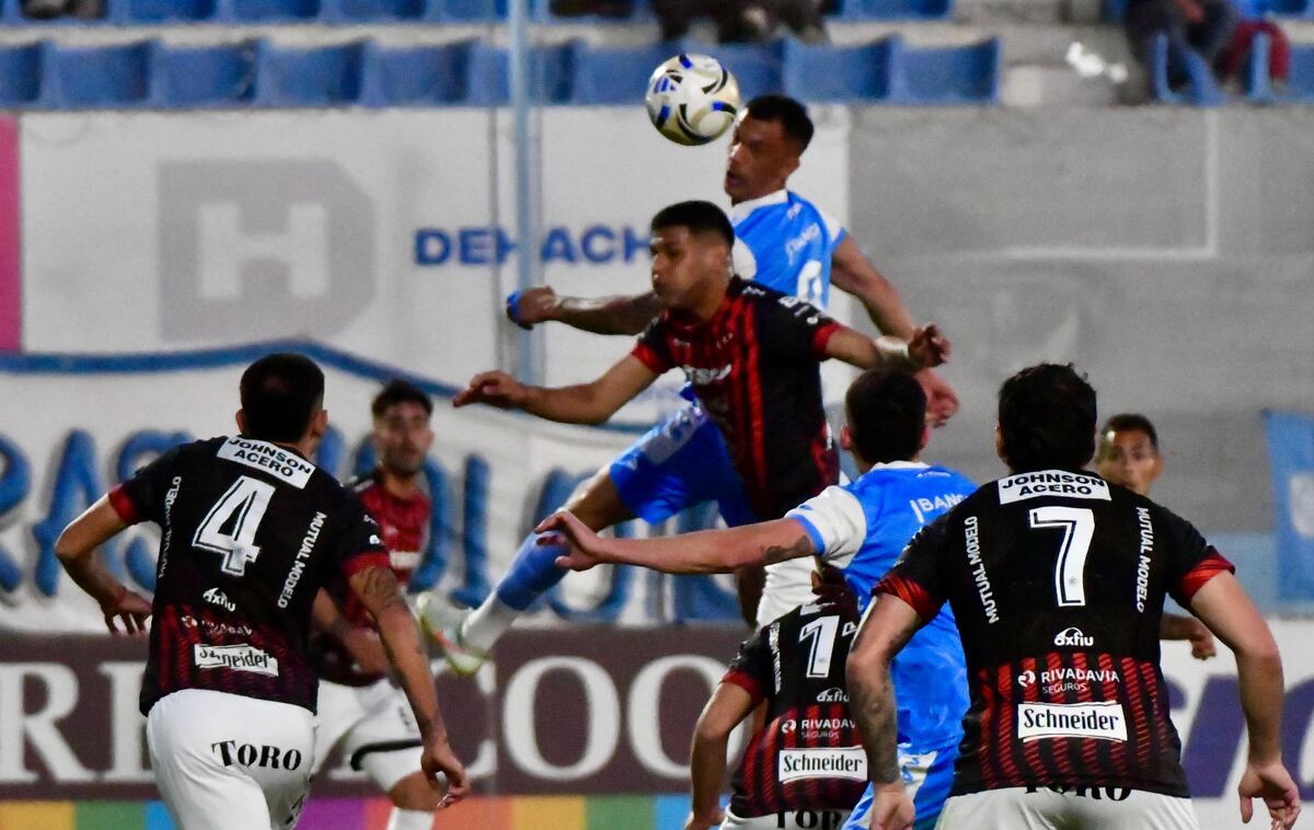 Estudiantes de Río Cuarto enfrentó de local a Patronato por la Primera Nacional. (Tomy Fragueiro / La Voz)