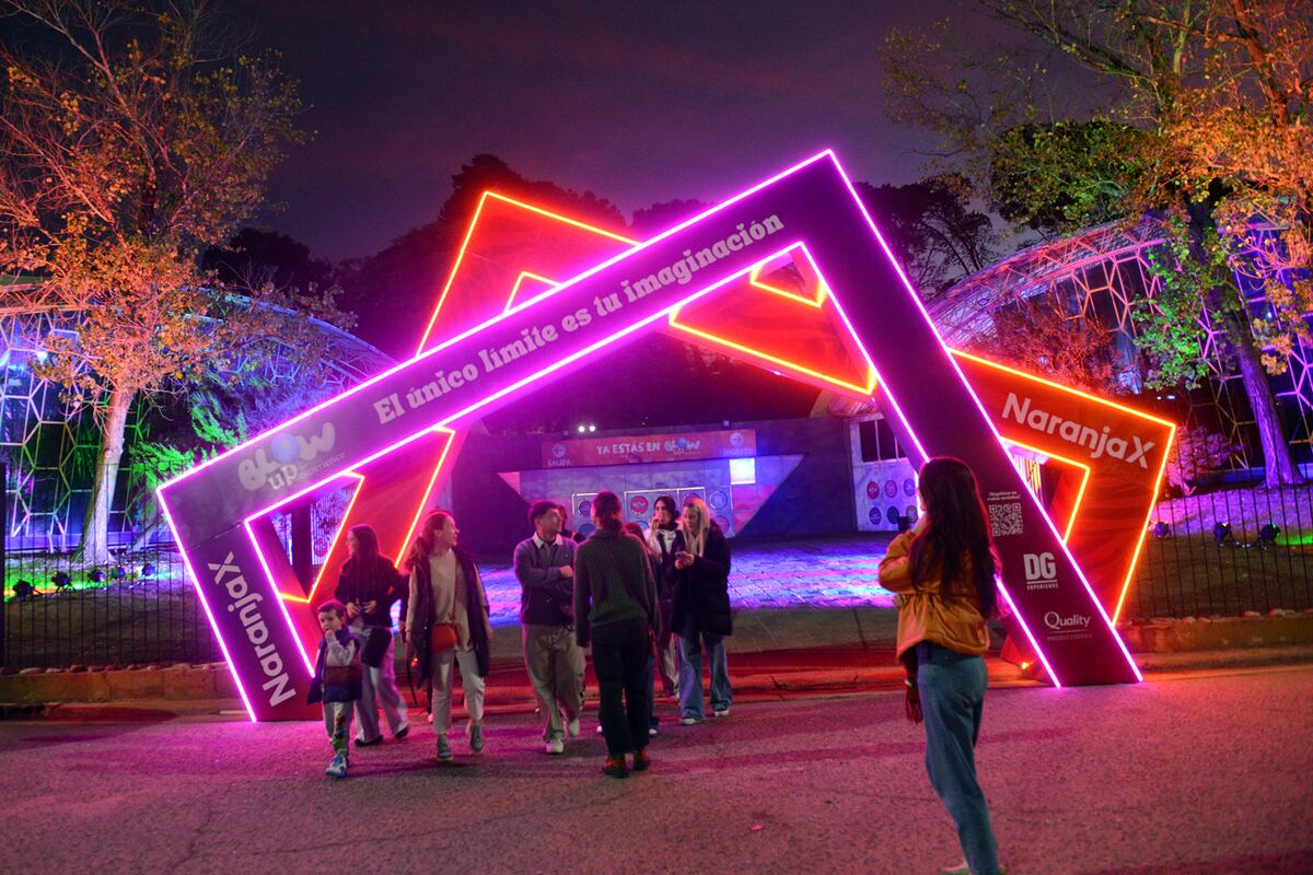 Blow up es un recorrido interactivo para la familia con la magia de las luces , los colores y las sensaciones del cuerpo. Foto Javier Ferreyra