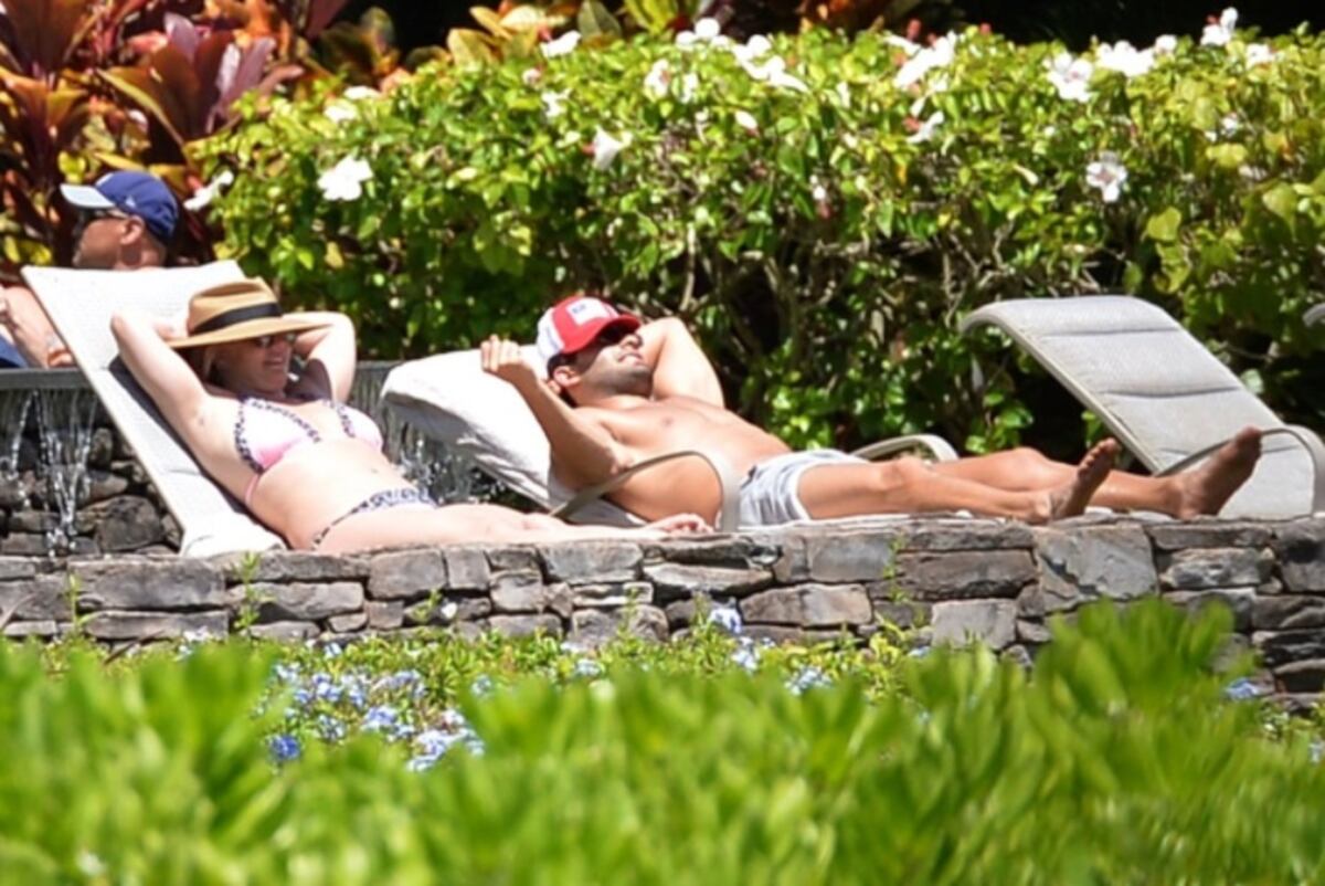Britney y su novio tomando sol