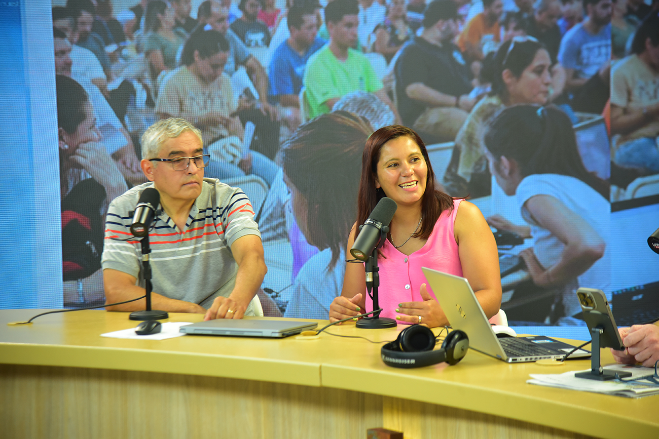 Jesica Dos Santos y Lucio Almiron egresados de la Escuela de Odicios de la UNC.(Pedro Castillo/La Voz)