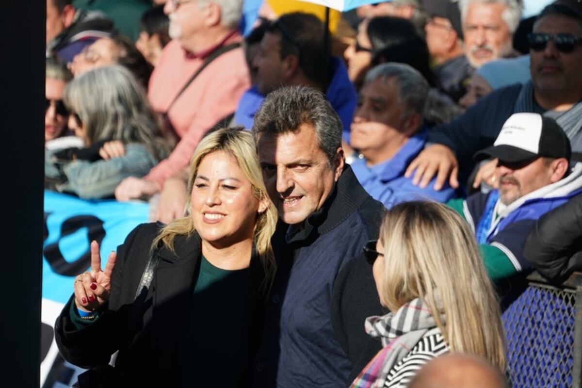 El mediador. Sergio Massa estuvo en la Plaza de Mayo. Tiene un buen diálogo con Máximo Kirchner, y es un mediador entre Cristina Fernández y Axel Kicillof.