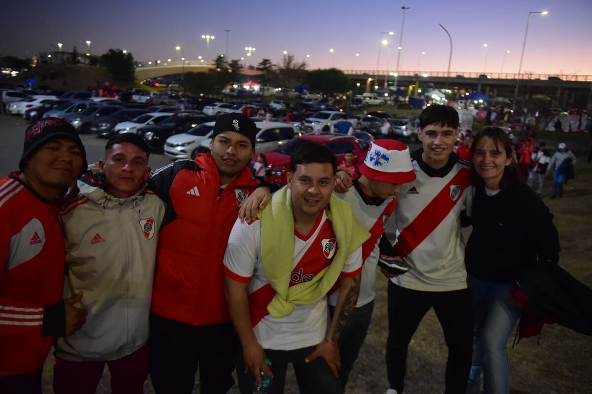 Cara 'e Cancha de River en la previa del partido con Instituto. (José Gabriel Hernández / La Voz)
