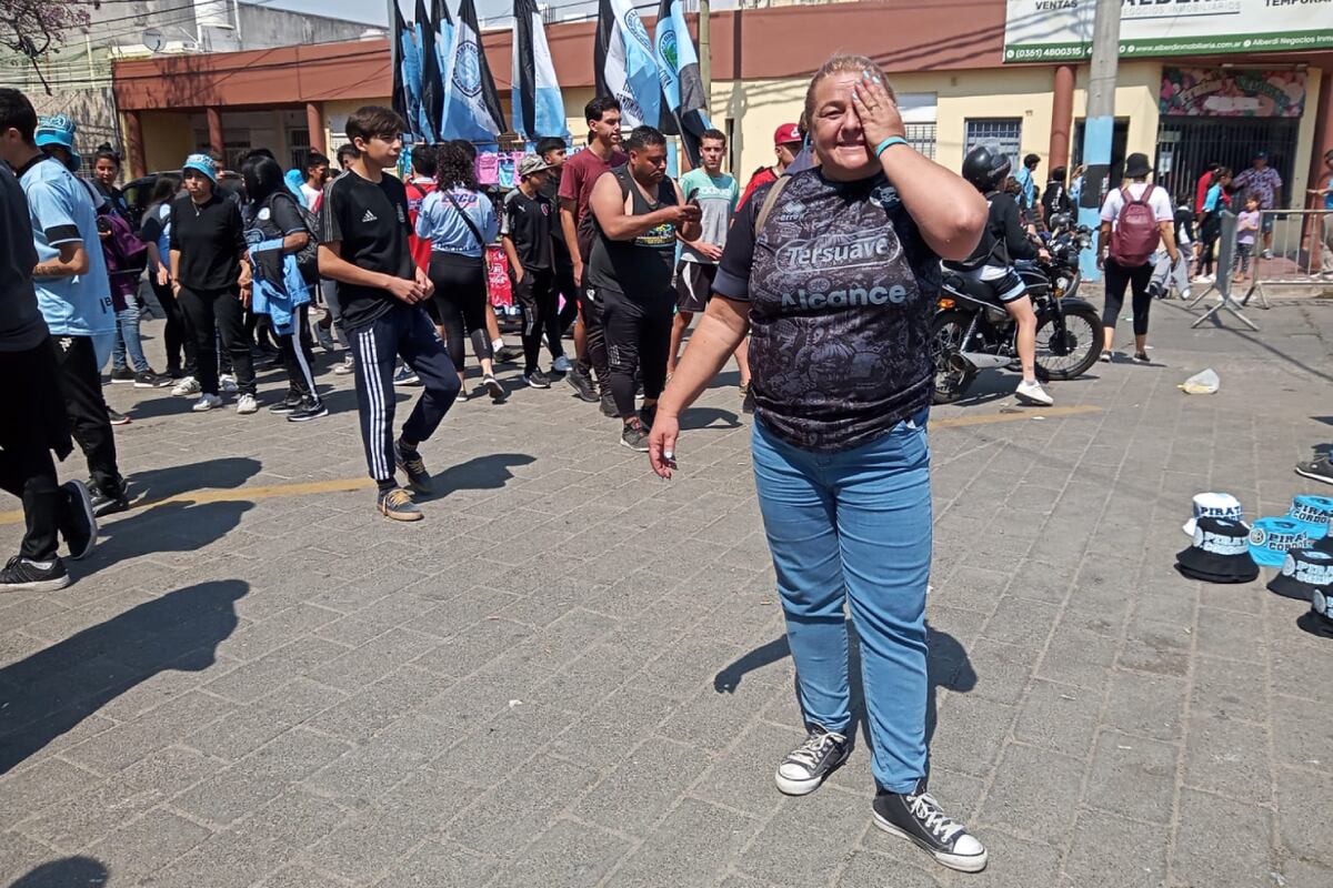 Adriana Rey, mamá de Victoria Arrieto y líder de la hinchada del femenino de Belgrano (La Voz)