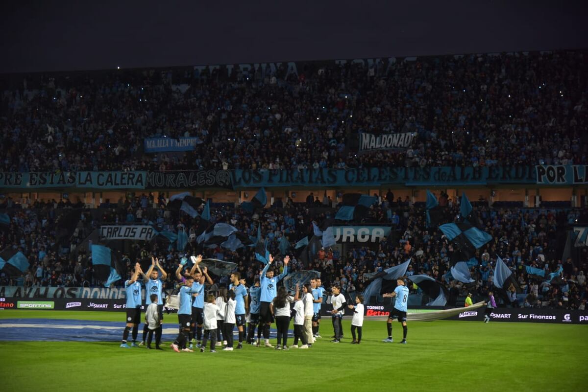Belgrano en su partido ante Argentinos. (Facundo Luque / La Voz).
