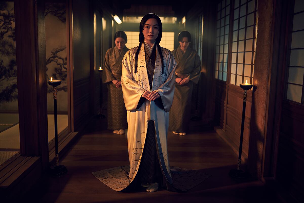 Anna Sawai como Toda Mariko. (Kurt Iswarienko/ FX)