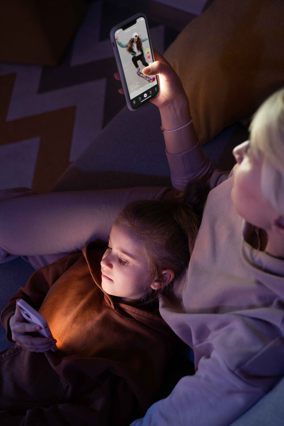 Una investigación analizó cómo los usuarios perciben su relación con Instagram y qué comportamientos pueden considerarse problemáticos. (Freepik)