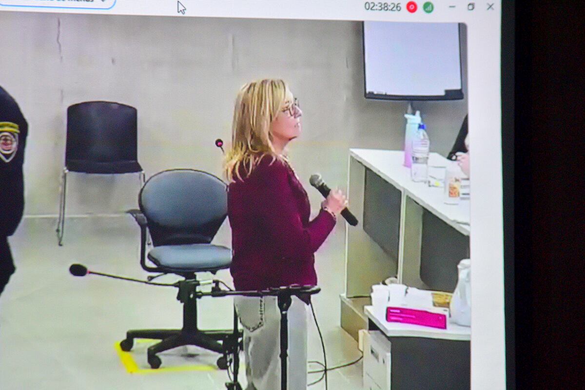 Declara Marcela Quaglia en el juicio por las muertes de cinco bebés en el Hospital Neonatal en los Tribunales II de Córdoba. (Pedro Castillo / La Voz)