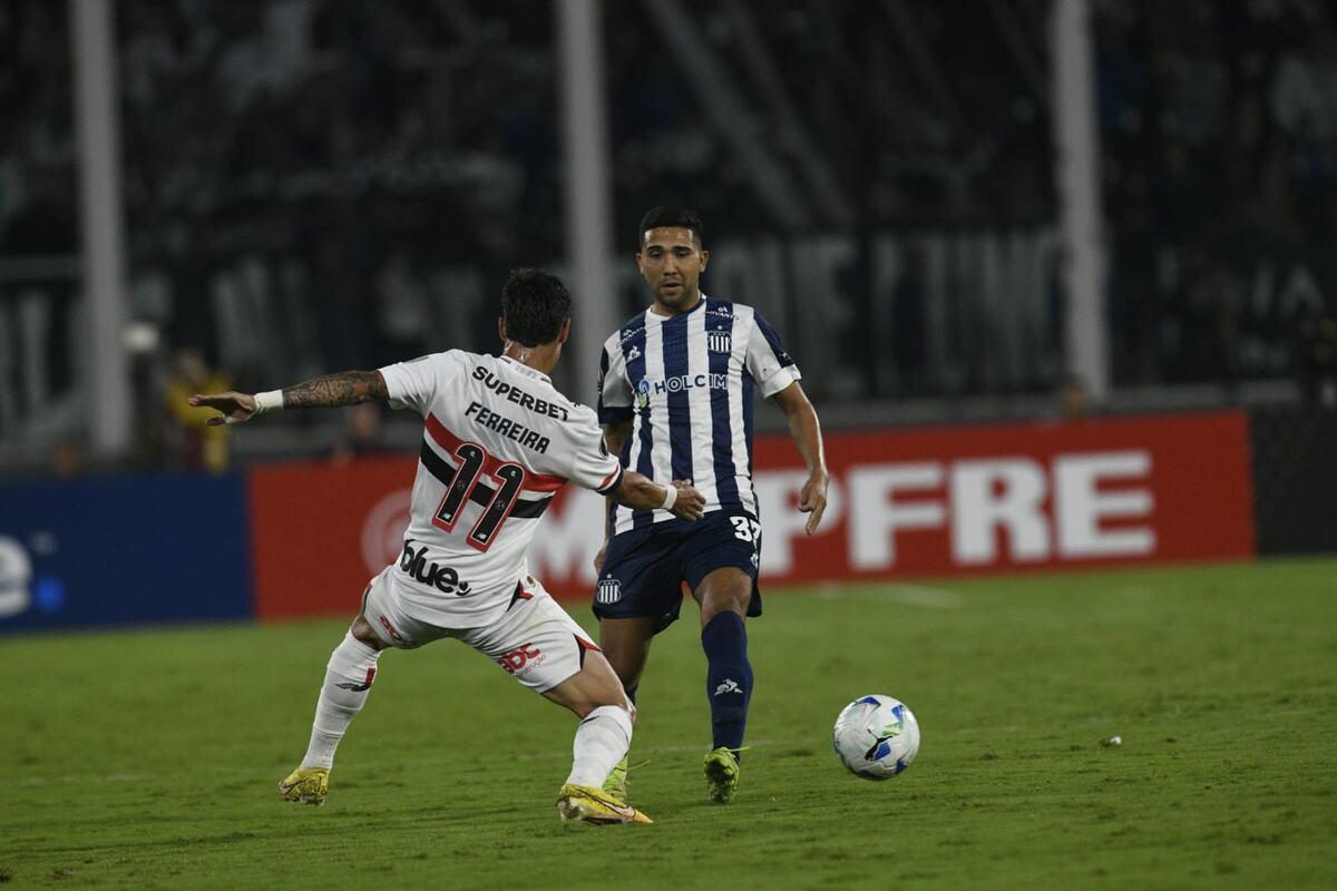 Talleres ante São Paulo en el Kempes. (Facundo Luque / La Voz).