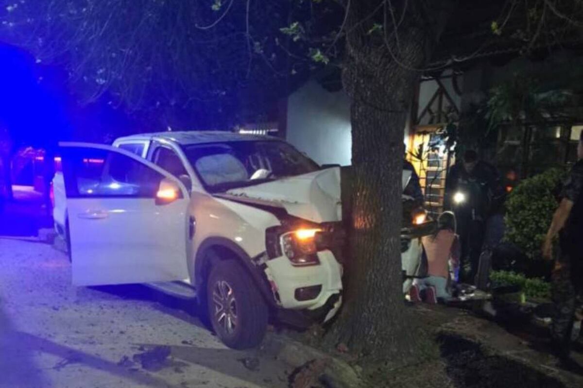 Un hombre que impactó su vehículo contra un árbol perdió la vida en San Francisco. (Policía de Córdoba)