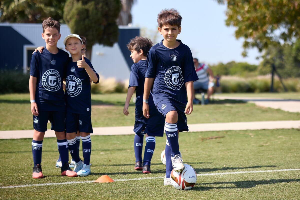 Campus Talleres: fútbol, valores y experiencias únicas para chicos y chicas. Del 16 al 20 de diciembre, niños y niñas podrán entrenar en el CARD Amadeo Nuccetelli y vivir el club desde adentro. (Prensa Talleres)