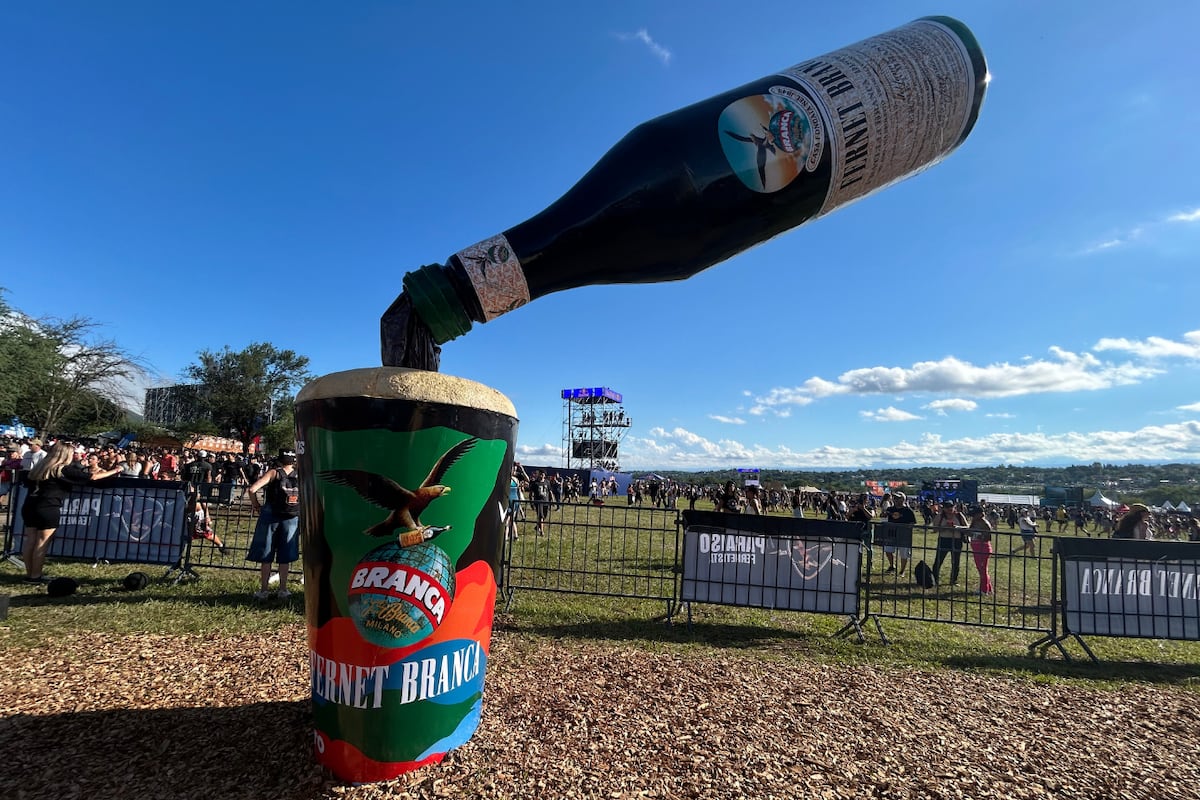 Paraíso Fernetista en Cosquín Rock 2025.