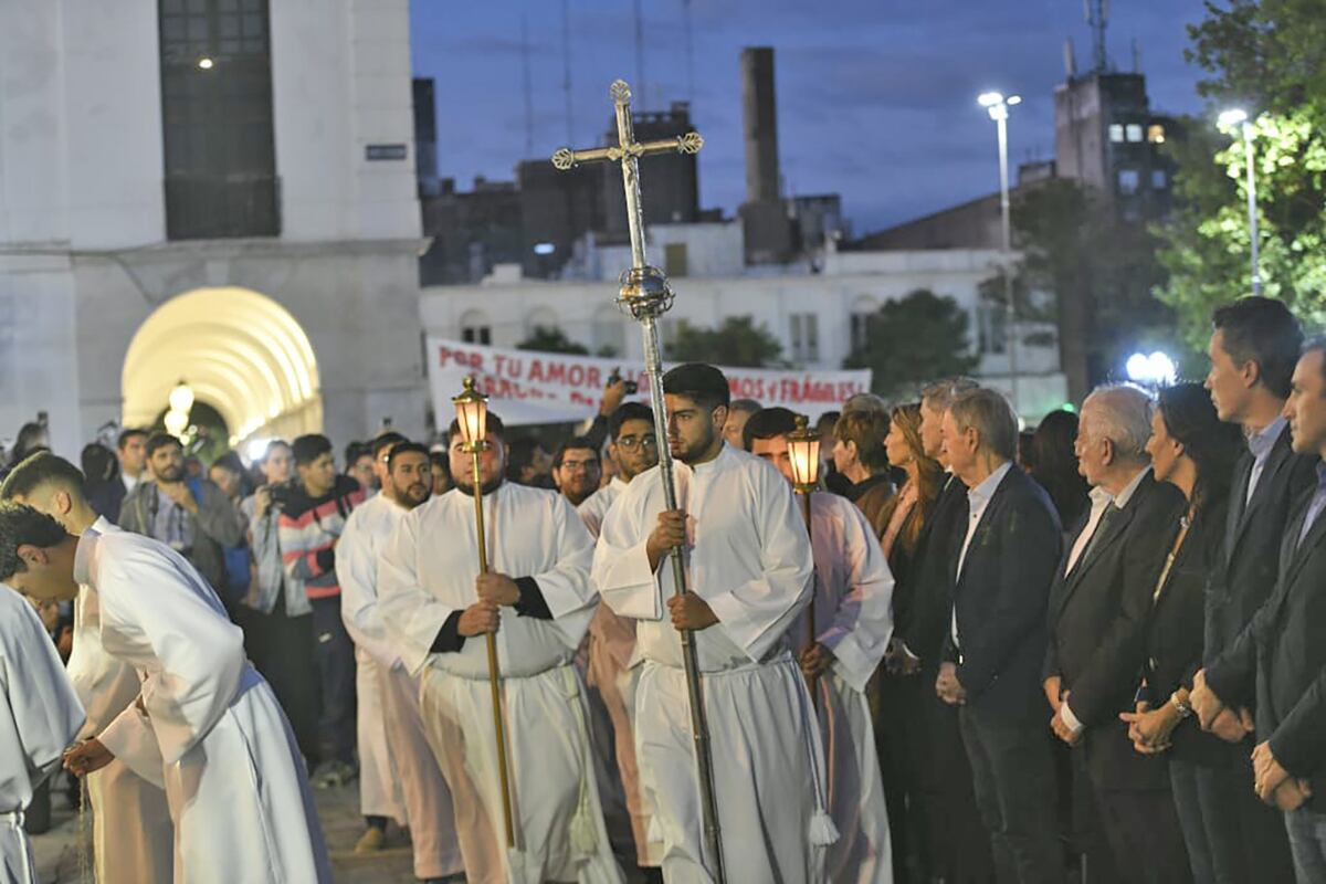 Misa en la Iglesia Catedral para despedir al Papa Francisco. (Fotos Javier Ferreyra / La Voz)