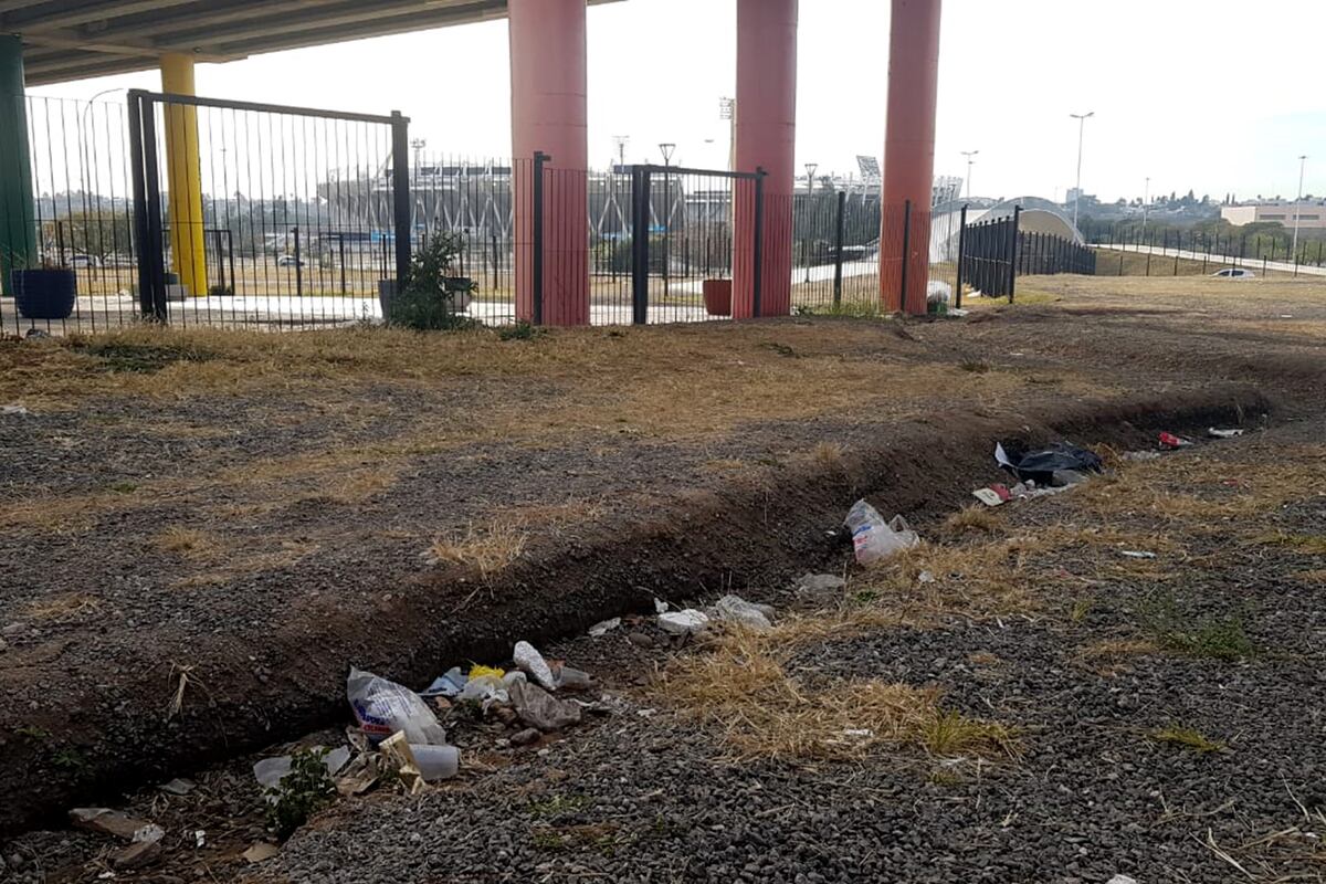 El sector donde suelen estar los naranjitas en la zona del Mario Kempes. (Nicolás Bravo)