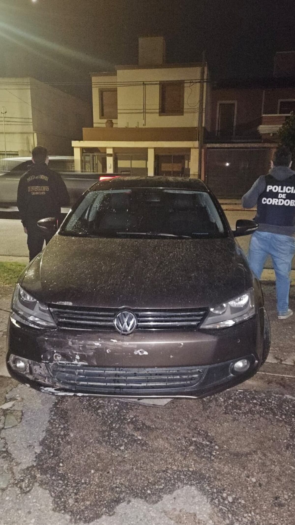El VW secuestrado al sospechoso.