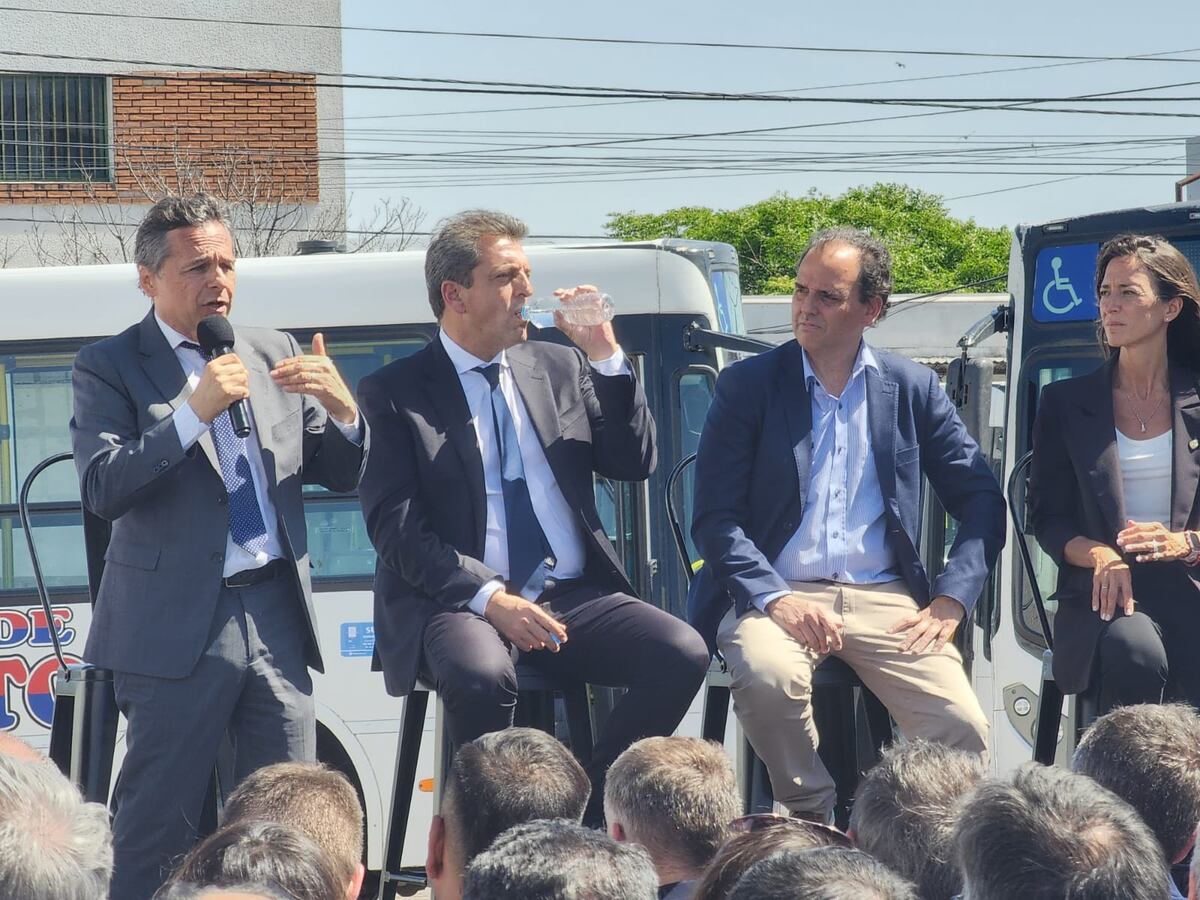 Sergio Massa en su visita a Córdoba, en la presentación de la Sube. (Corresponsalía)